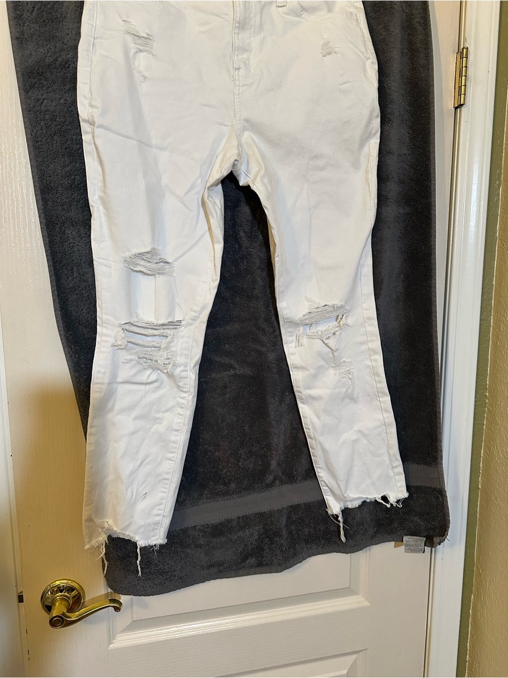 SO Men's White Skinny Distressed Jeans